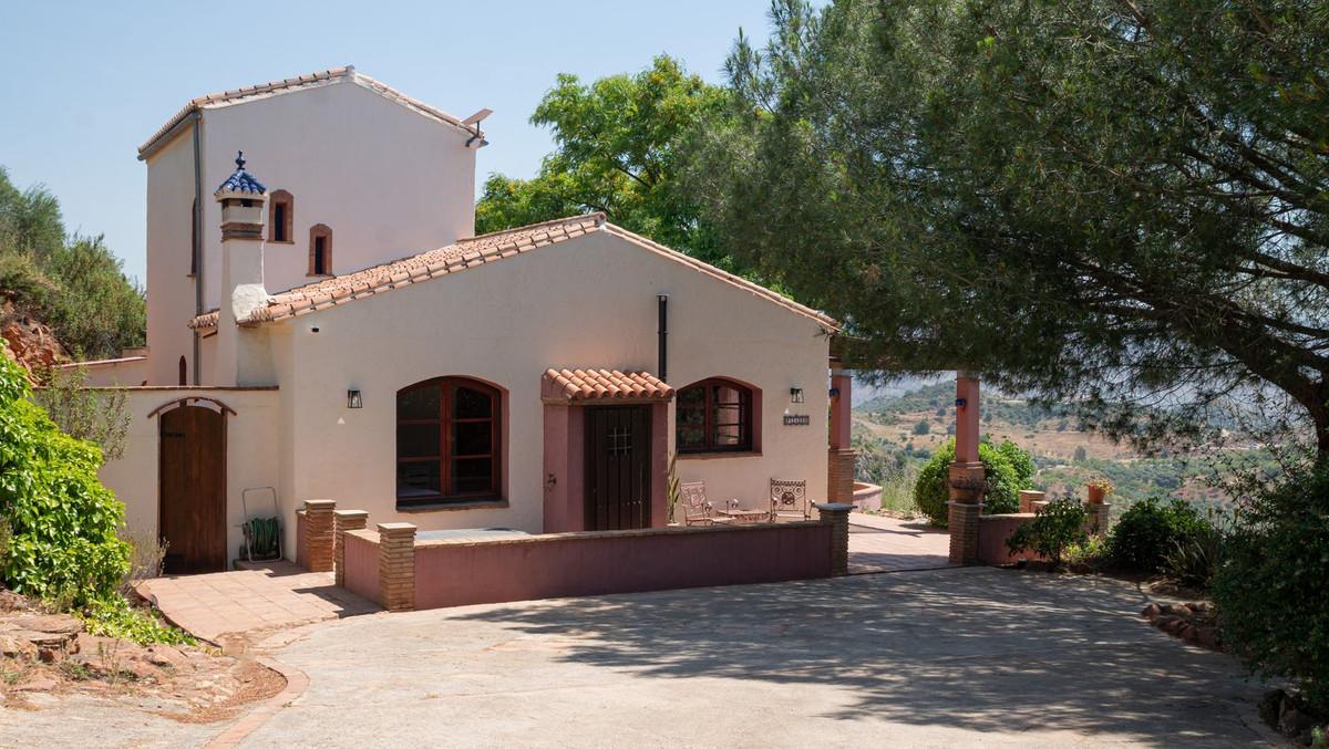 Villa Finca in Almog&iacute;a
