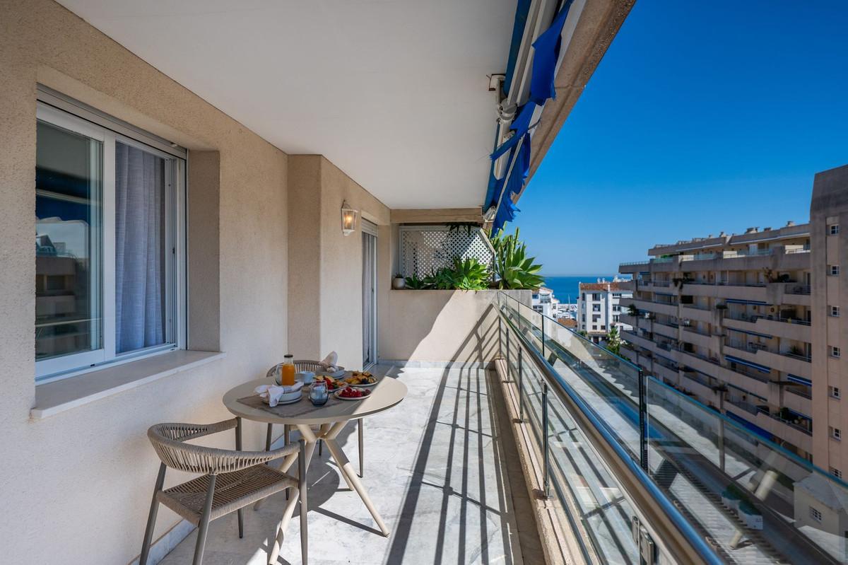 Apartment Middle Floor in Puerto Ban&uacute;s