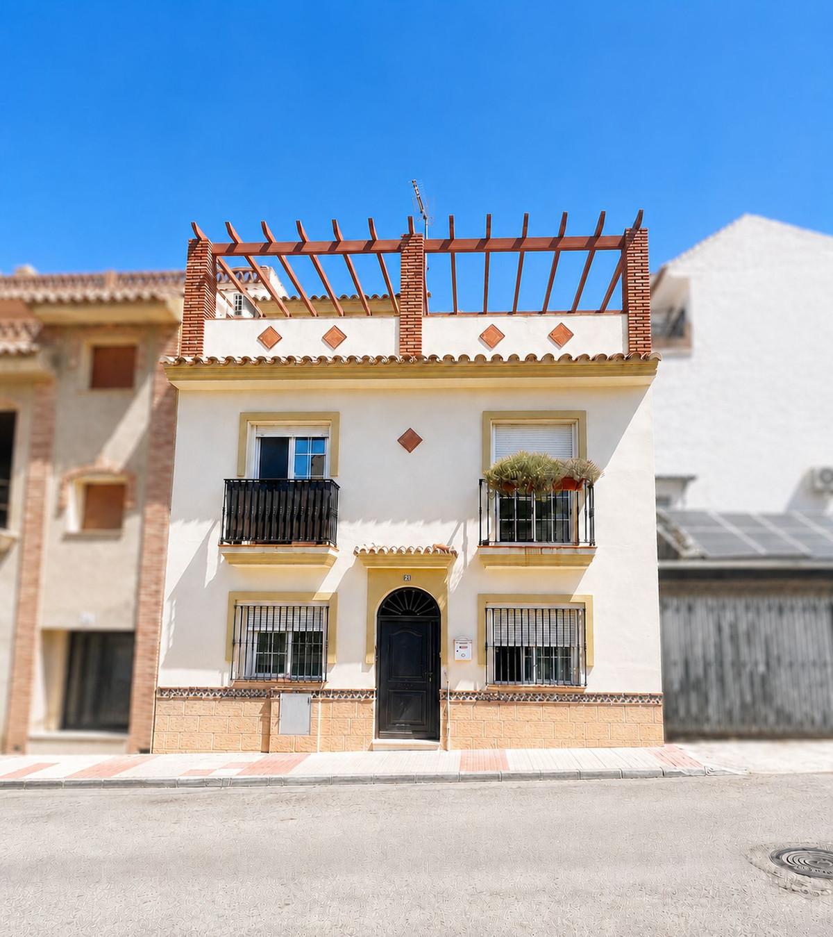 Apartment Ground Floor in Estacion de Cartama
