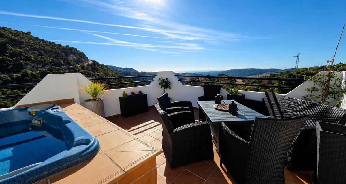 Townhouse Semi Detached in Casares