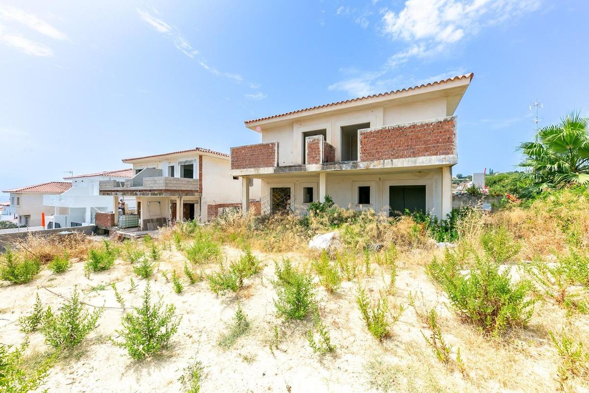 Villa Semi Detached in Manilva