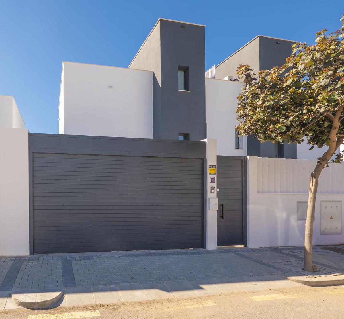 Villa Detached in Estepona