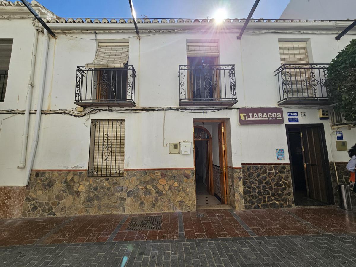 Villa Detached in El Burgo