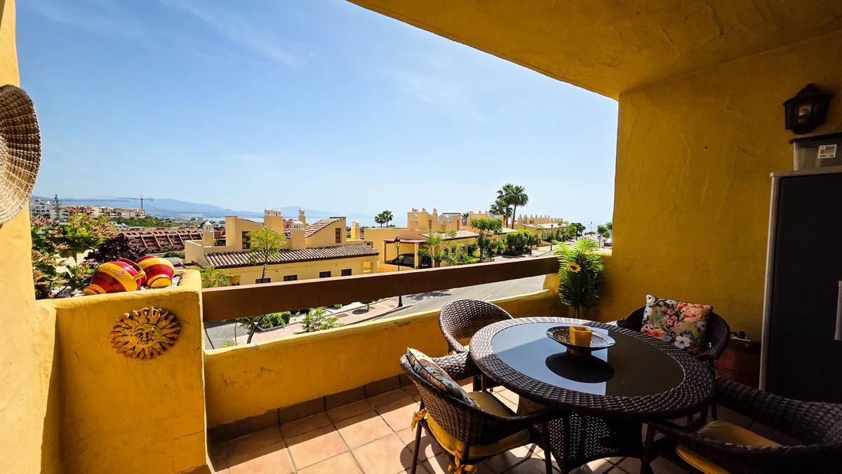 Apartment Middle Floor in Manilva