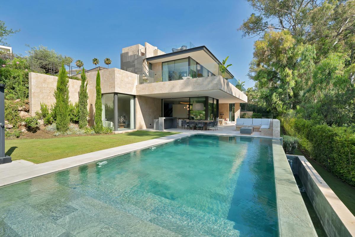 Villa Detached in Marbella