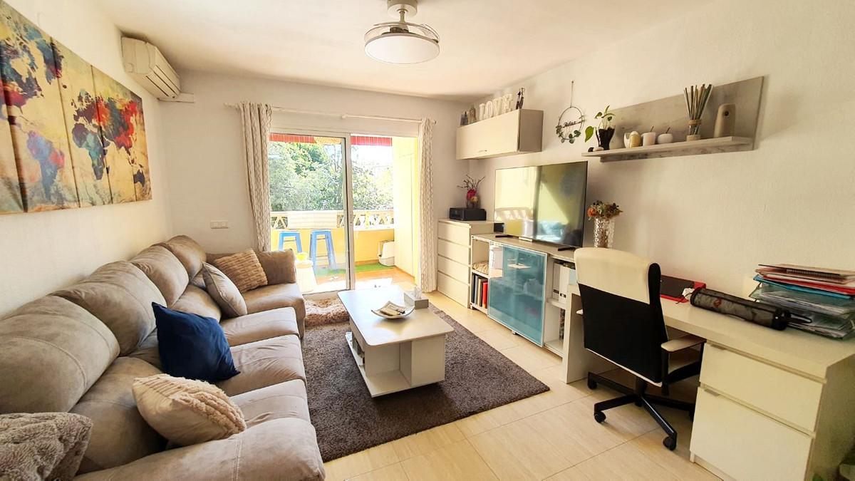 Apartment Middle Floor in Los Pacos