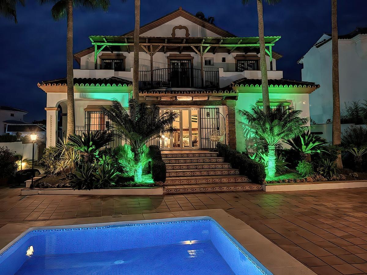 Villa Detached in Alhaur&iacute;n el Grande