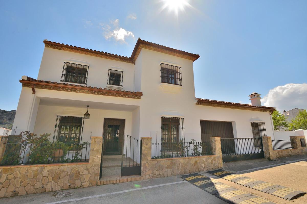 Villa Detached in Montejaque