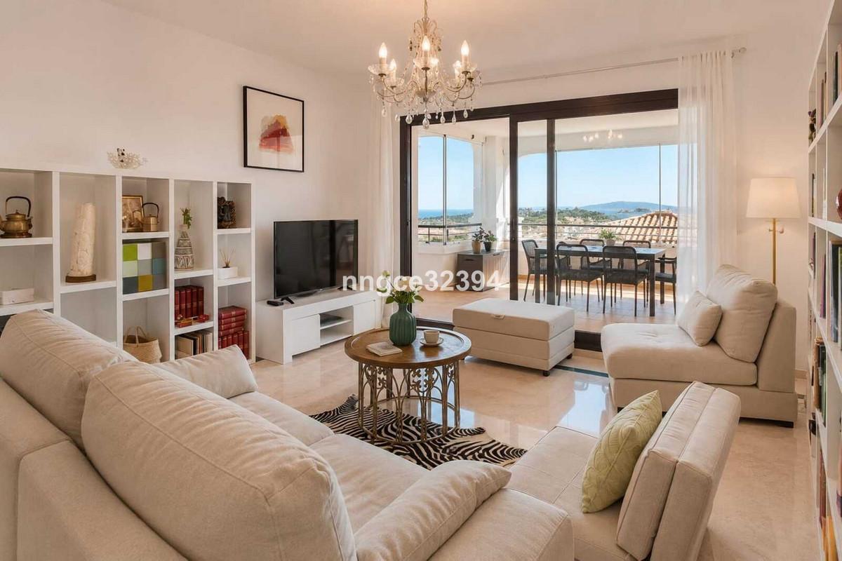 Apartment Middle Floor in Casares