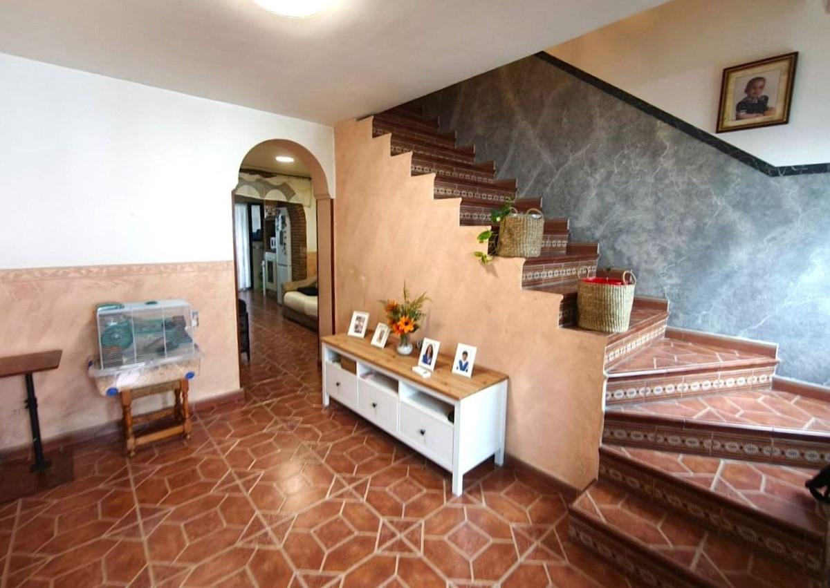 Apartment Penthouse in Estepona