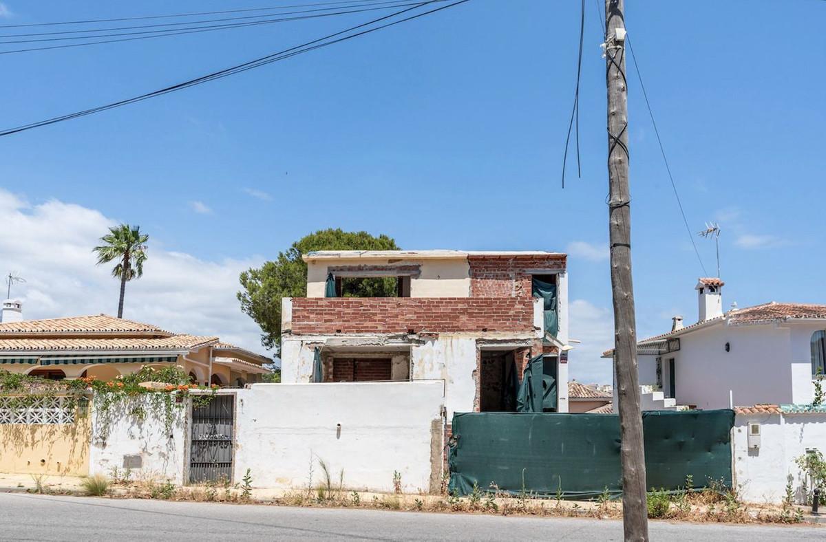 Villa Detached in Nueva Andaluc&iacute;a