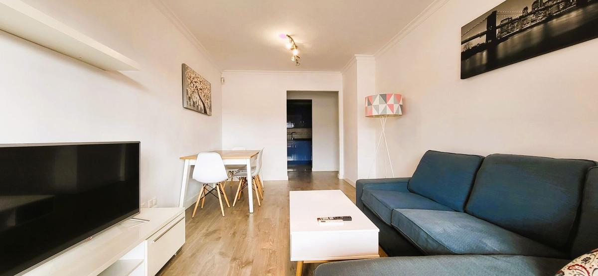 Apartment Middle Floor in Las Lagunas