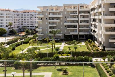 R5424433, Apartment Middle Floor in La Campana