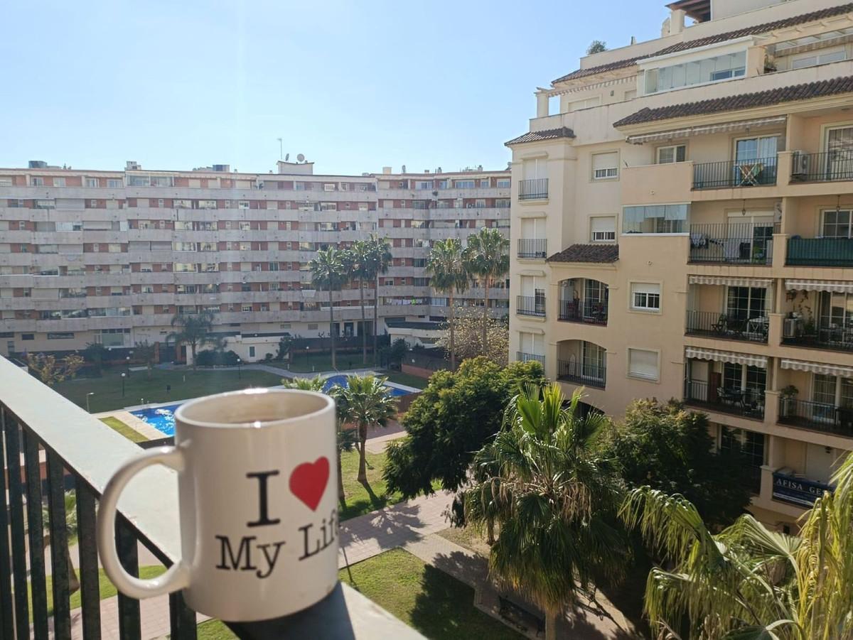 Apartment Middle Floor in Estepona