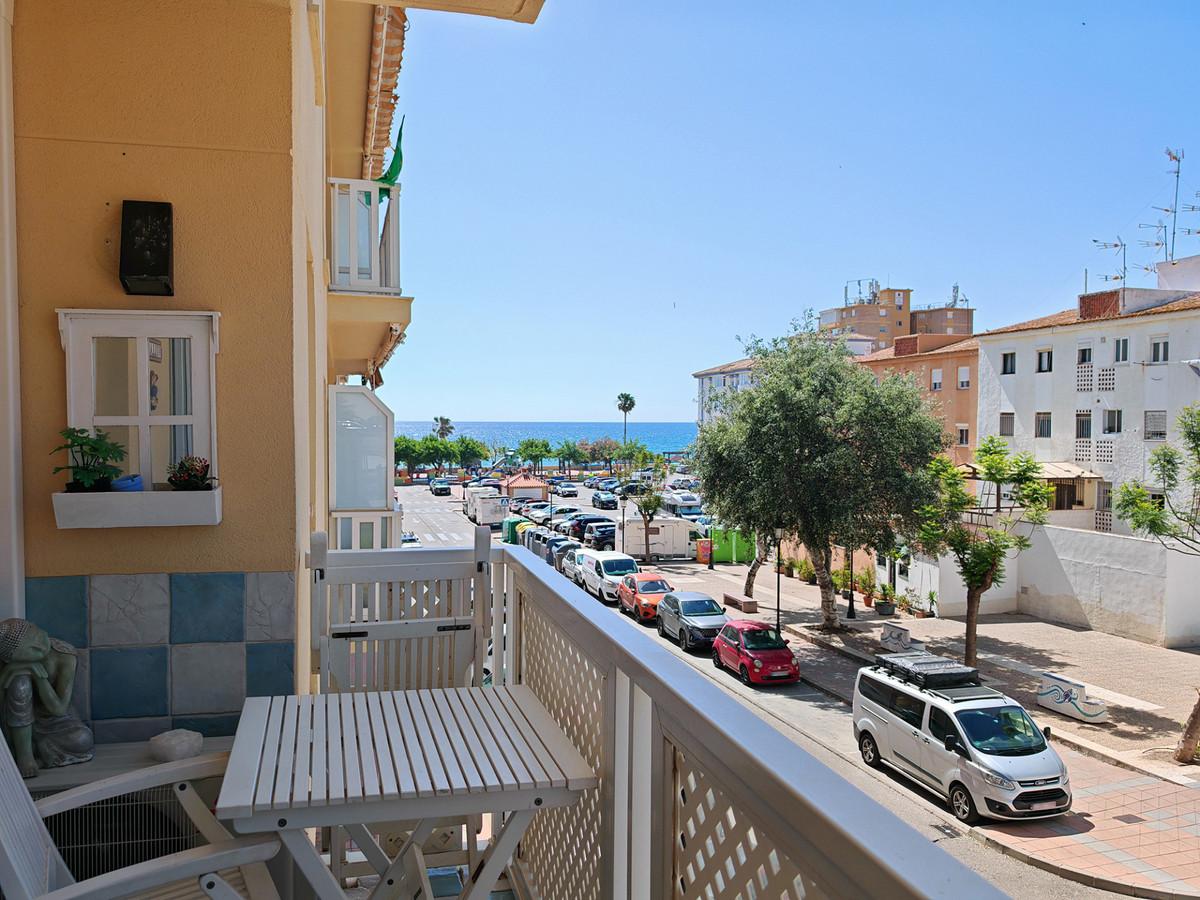 Apartment Middle Floor in Manilva