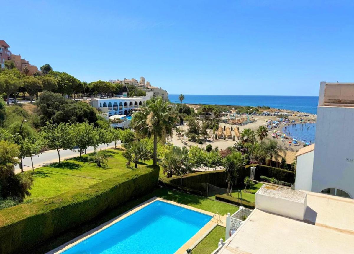 Apartment Middle Floor in Estepona