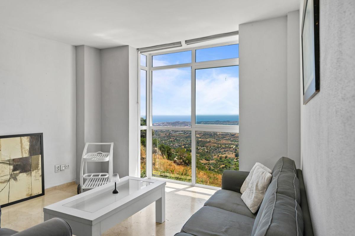 Apartment Middle Floor in Mijas