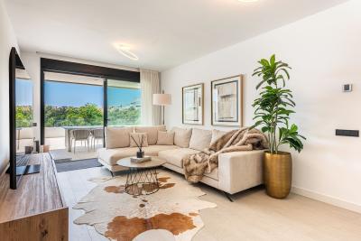 R5426848, Apartment Ground Floor in Altos de los Monteros
