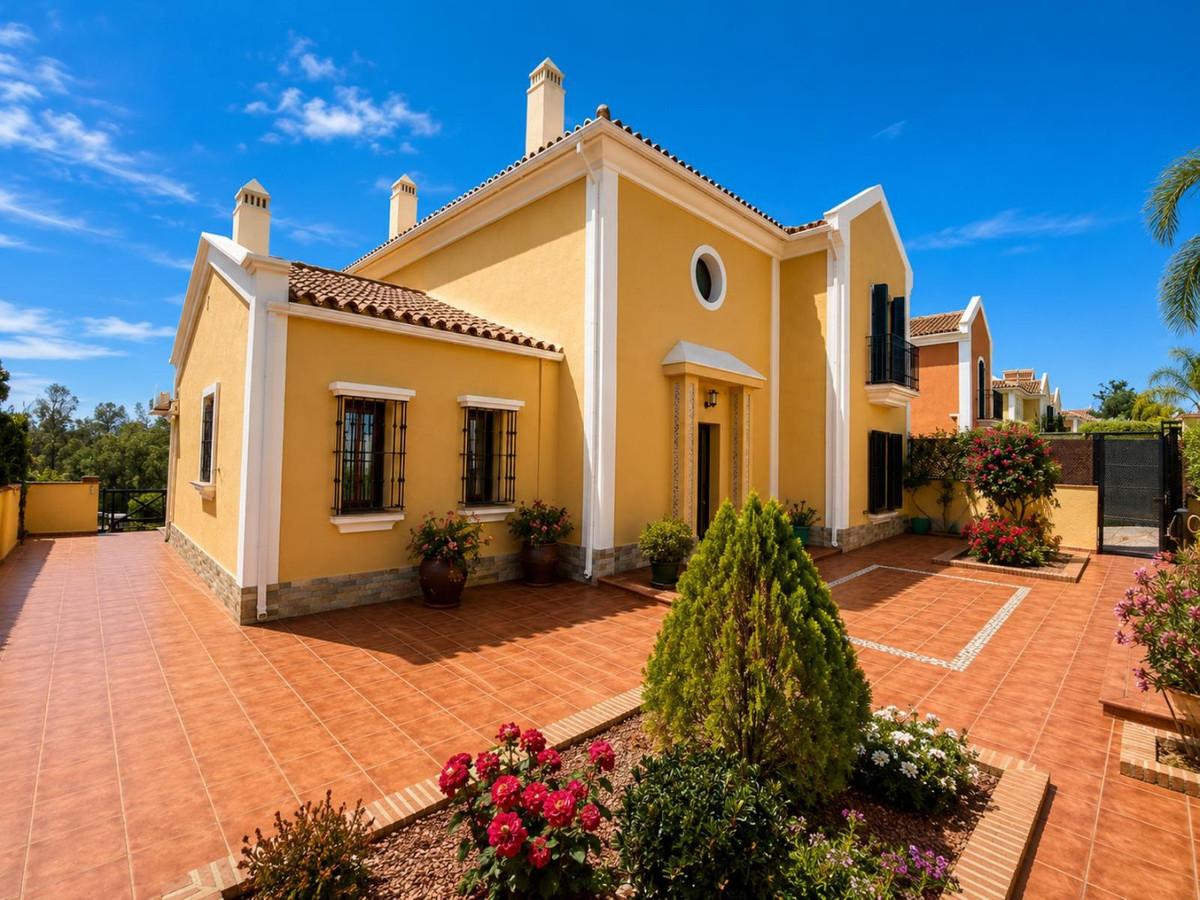 Villa Detached in Guadalmina Alta