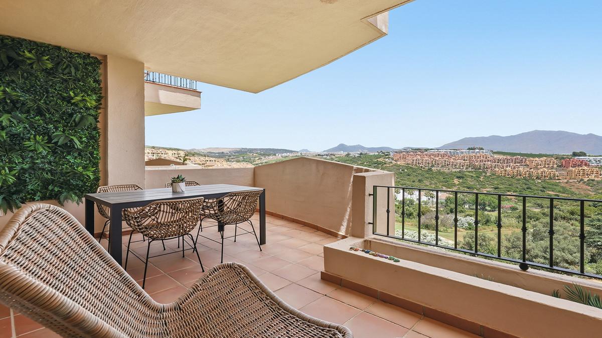 Apartment Middle Floor in La Duquesa