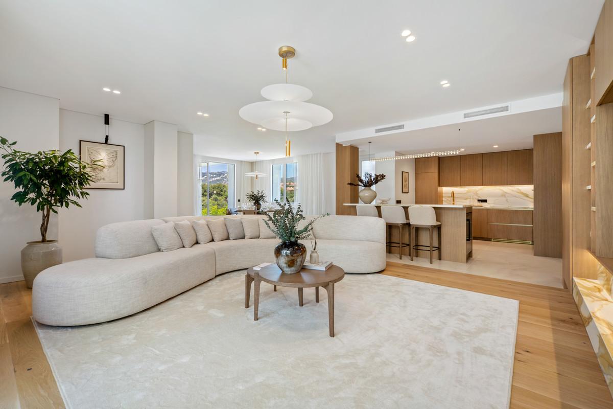 Apartment Penthouse in Los Monteros