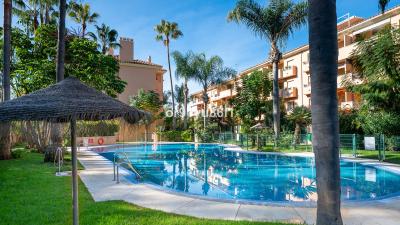 R5427622, Apartment Duplex in Marbesa