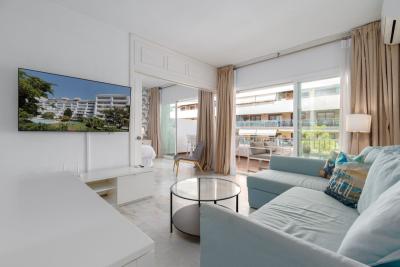 R5427682, Apartment Middle Floor in The Golden Mile