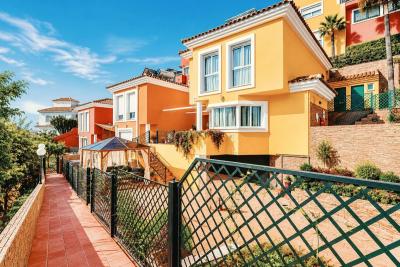 R5427736, Townhouse Terraced in Torremar