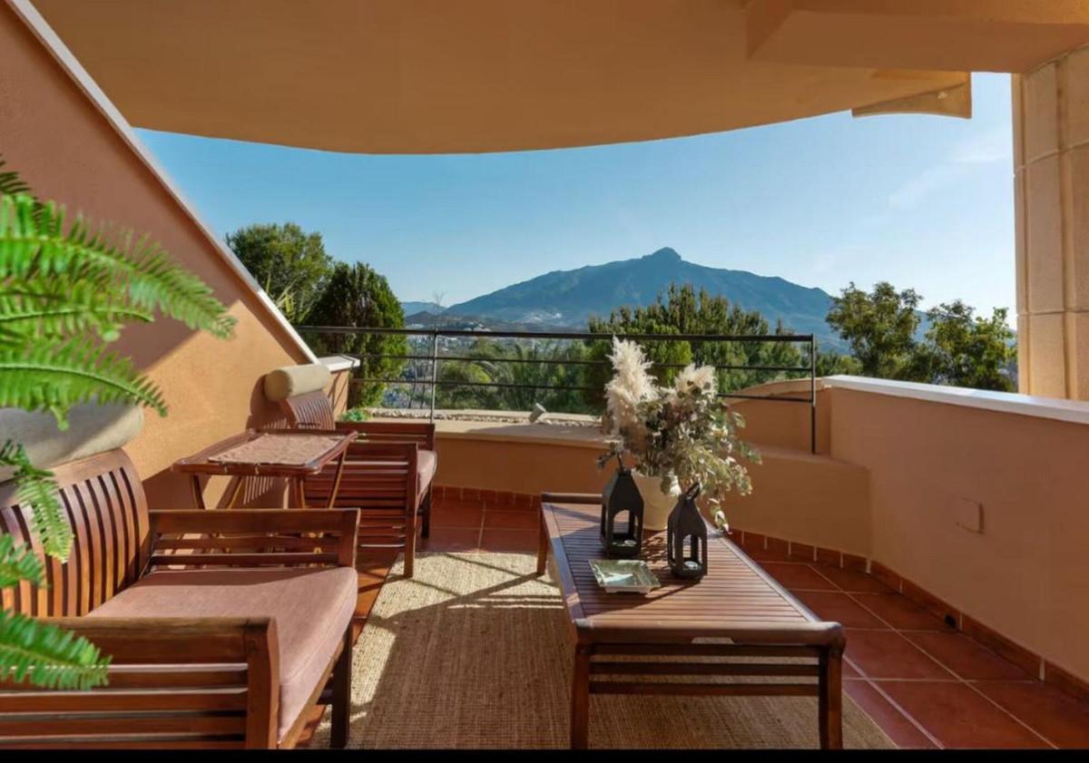 Apartment Middle Floor in Nueva Andaluc&iacute;a