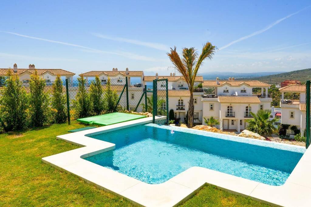 Villa Semi Detached in Manilva