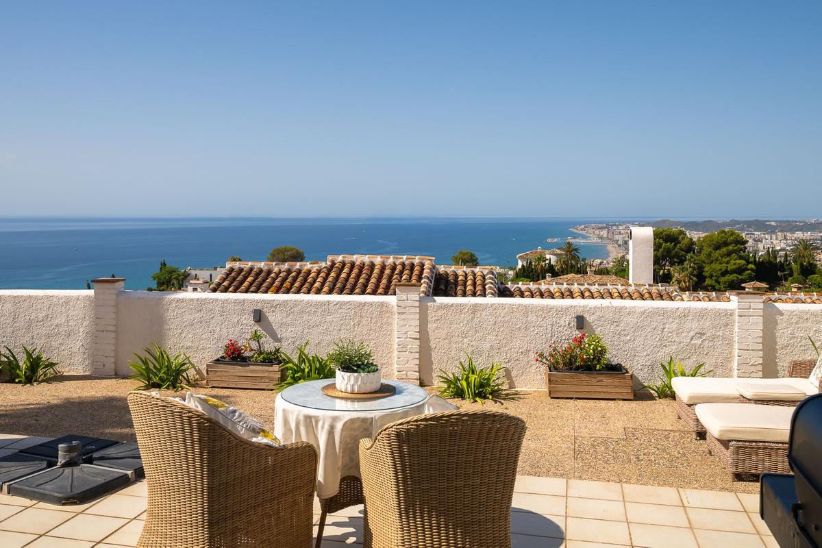 Villa Semi Detached in Benalmadena