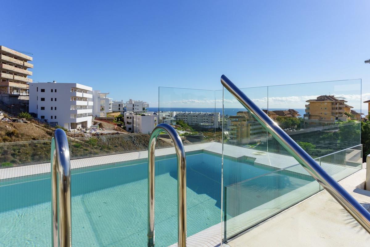 Apartment Penthouse in Higueron