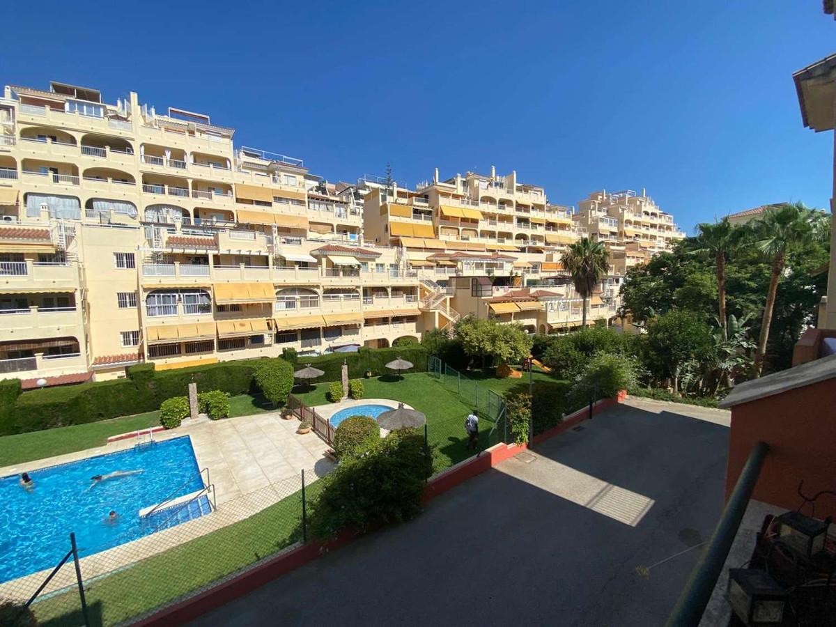 Apartment Middle Floor in Benalmadena