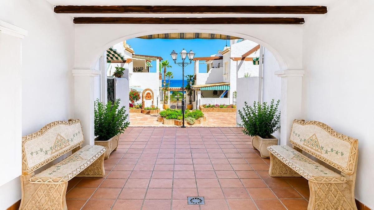 Apartment Ground Floor in La Duquesa