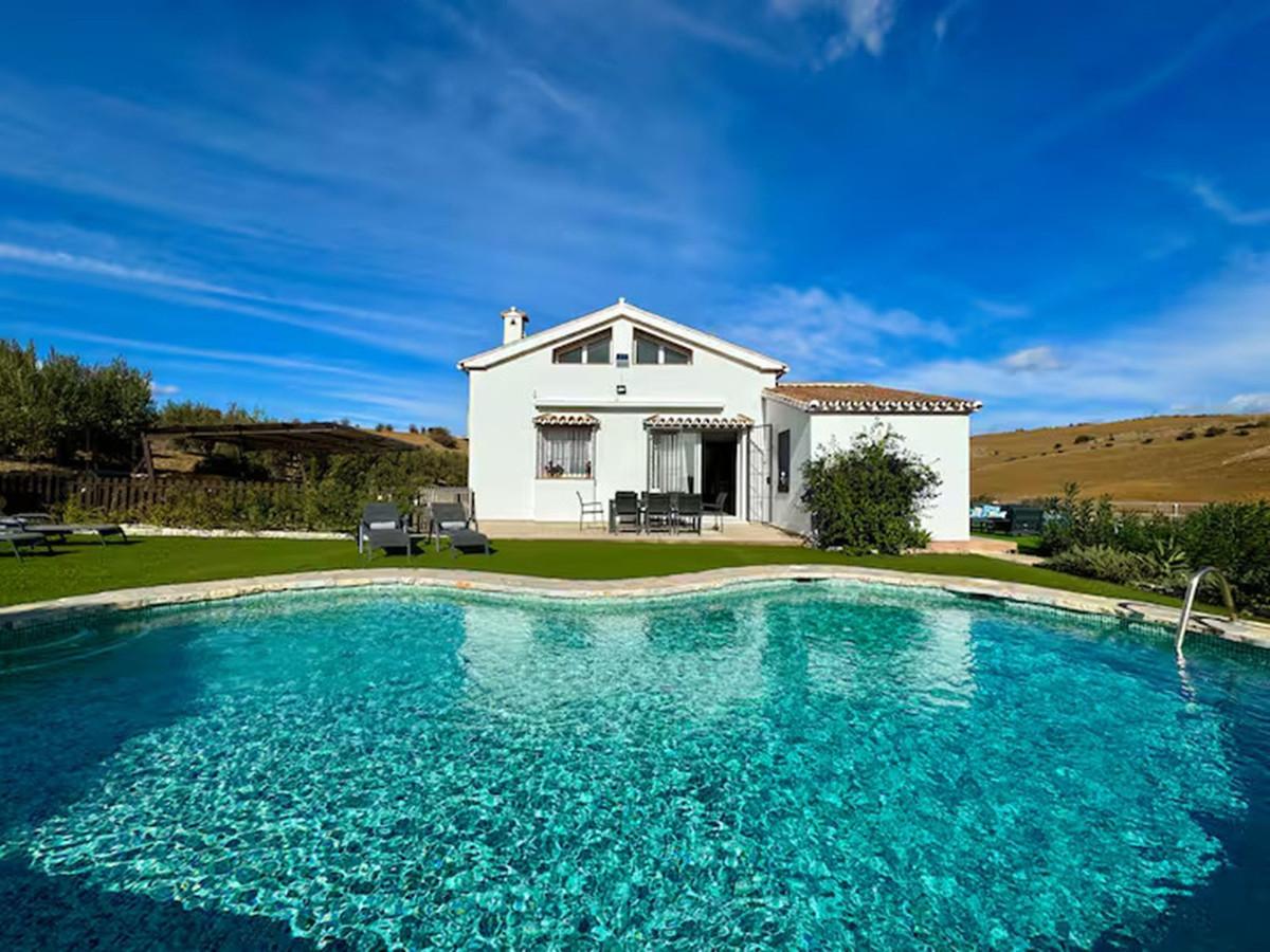 Villa Finca in Co&iacute;n