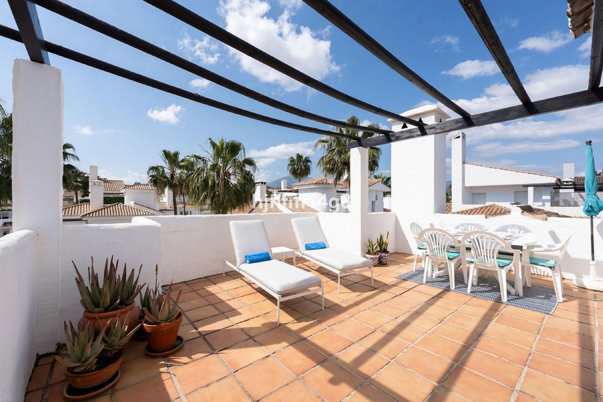Apartment Penthouse Duplex in Nueva Andaluc&iacute;a