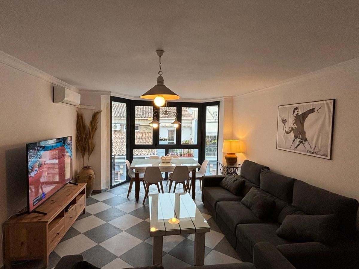 Apartment Middle Floor in M&aacute;laga Centro