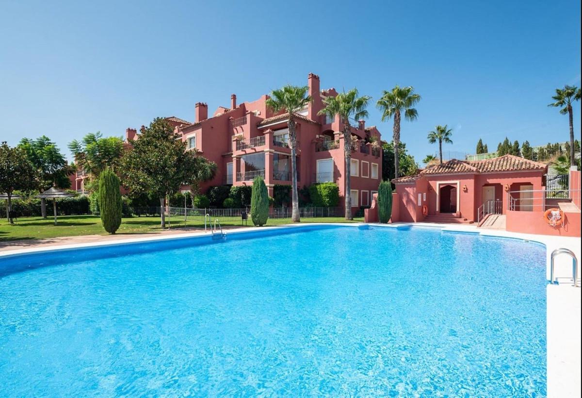 Apartment Penthouse in Monte Halcones