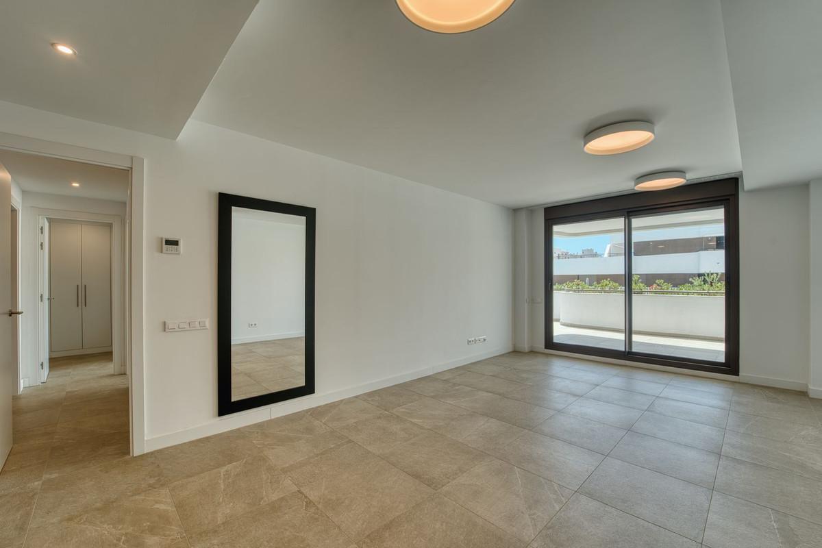 Apartment Ground Floor in Estepona