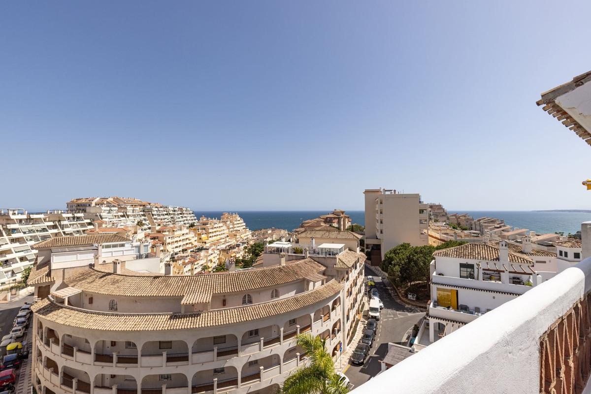 Apartment Penthouse in Torrequebrada
