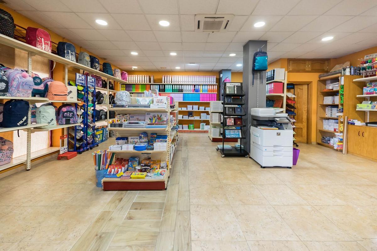 Commercial Business in Las Lagunas
