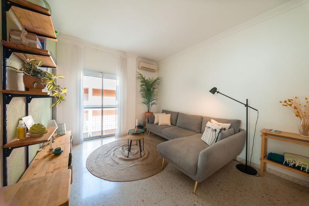 Apartment Middle Floor in M&aacute;laga