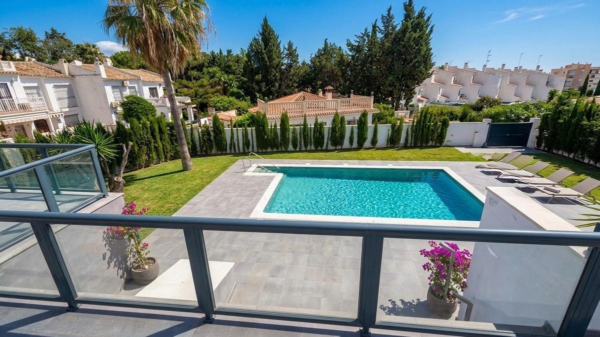 Townhouse Terraced in Torremolinos