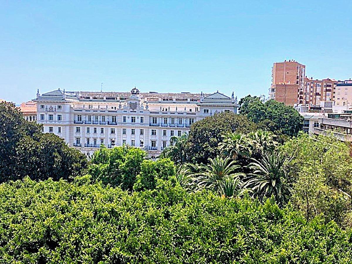 Apartment Middle Floor in Malagueta