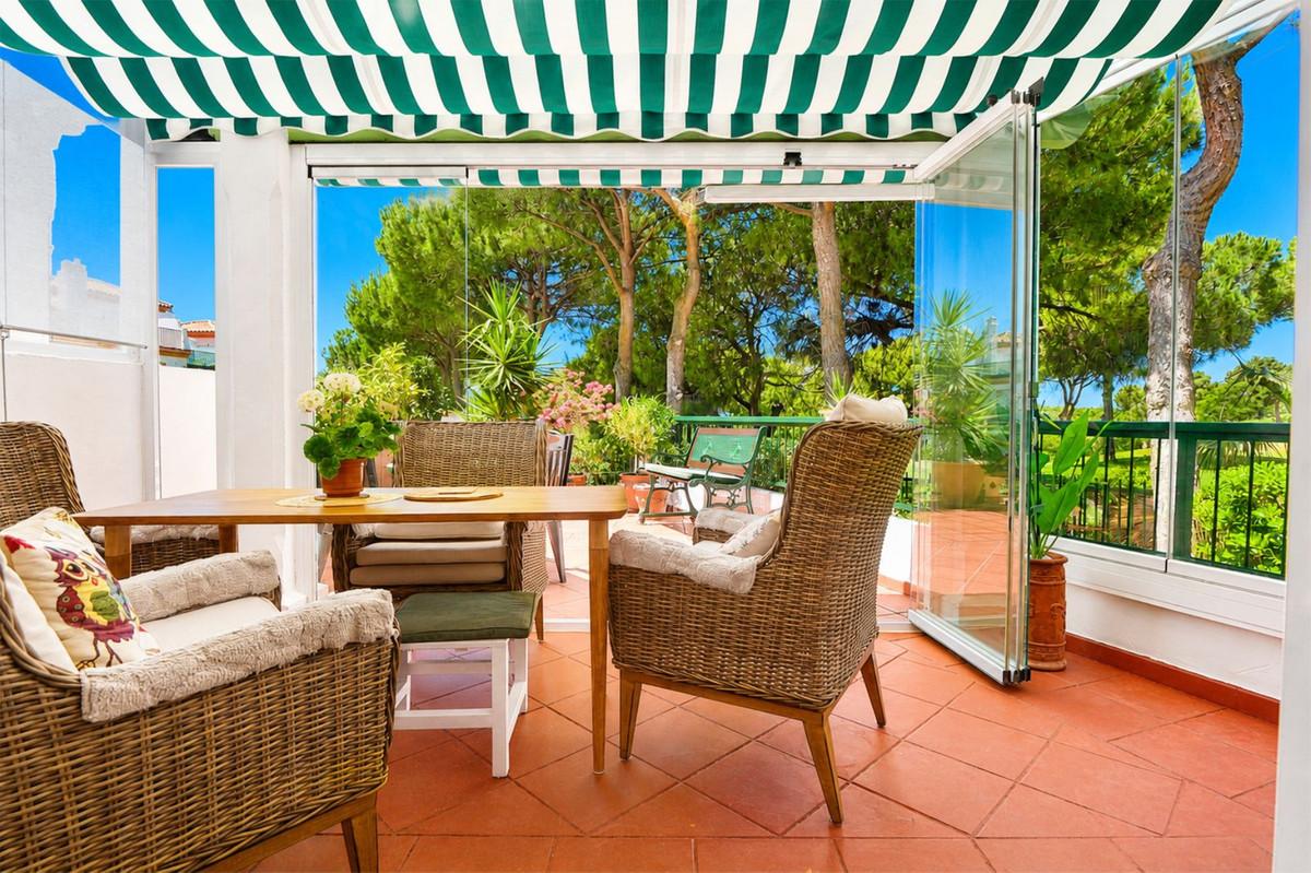 Villa Semi Detached in Cabopino