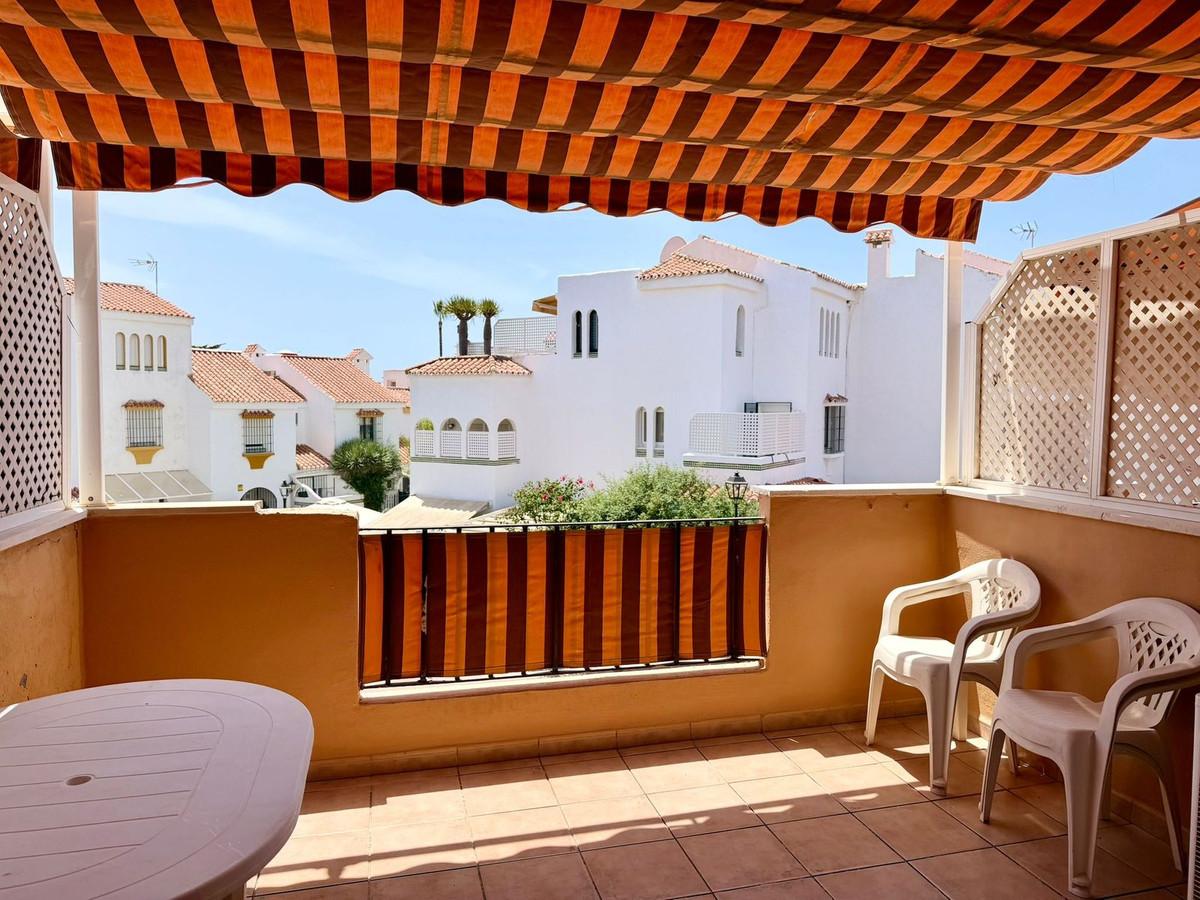 Apartment Middle Floor in Casares Playa
