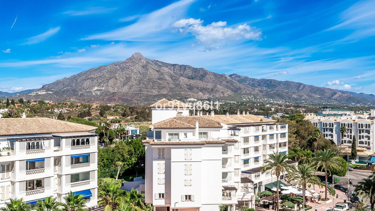 Apartment Middle Floor in Puerto Ban&uacute;s