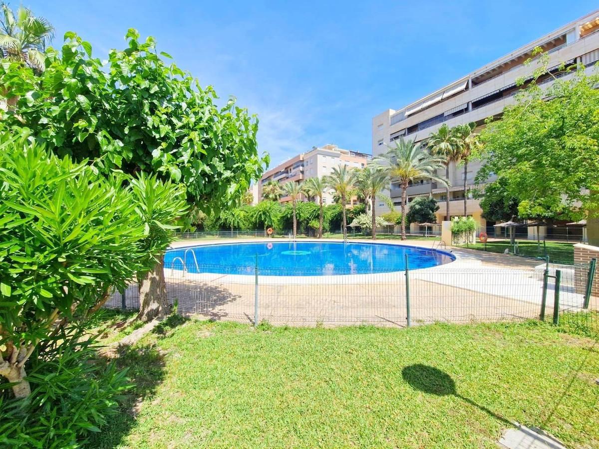Apartment Middle Floor in M&aacute;laga