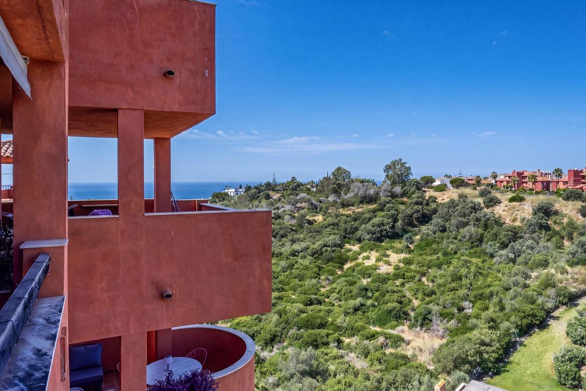 Apartment Middle Floor in Reserva de Marbella