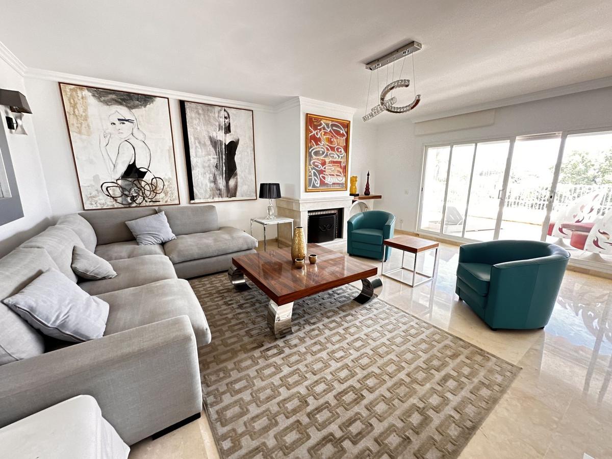Apartment Penthouse in Marbella